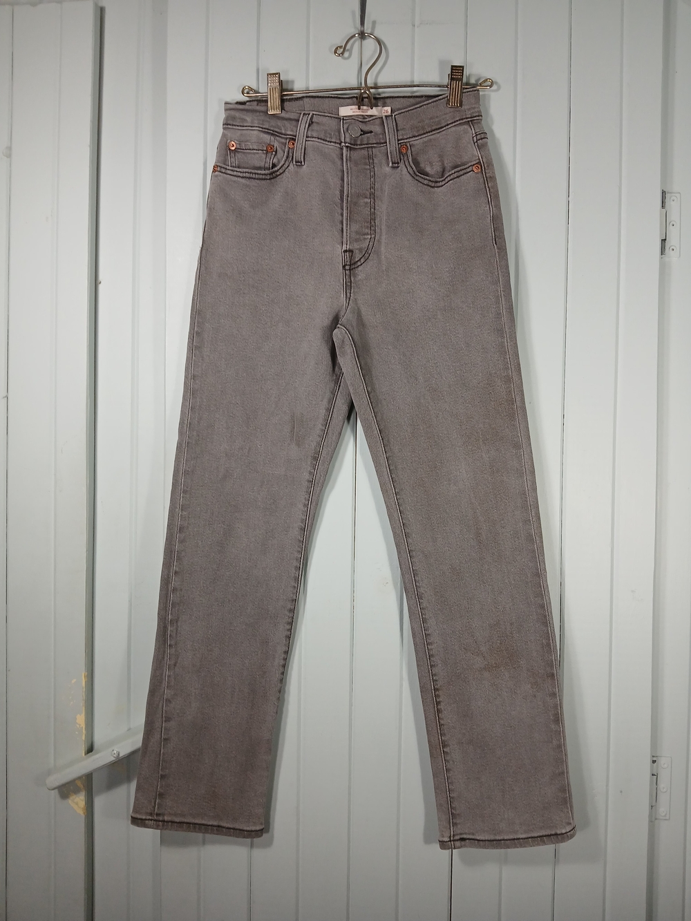 Levis Wedgie Straight Jeans - Gray Denim (Size 26)-Flawed - Picture 2 of 7